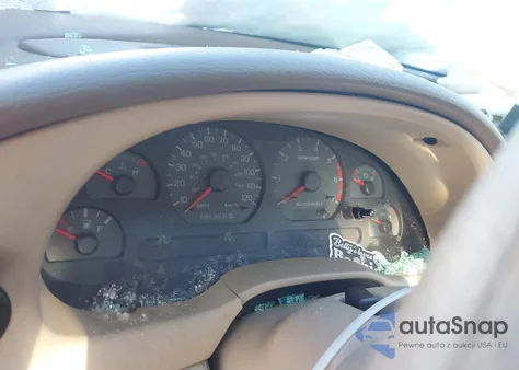 2001 Ford Mustang z USA, uszkodzony, nr VIN 1FAFP40401F166152